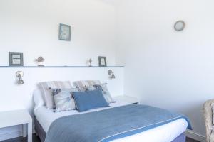 Hotels Hotel Des Deux Mers : photos des chambres