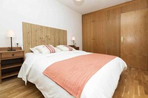 Casa Eguzkilore by BeValle