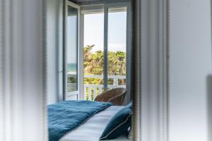 Hotels Hotel Des Deux Mers : photos des chambres