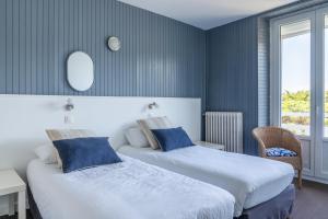 Hotels Hotel Des Deux Mers : photos des chambres