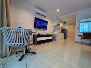 The Beach Bangsaen Condo 327-23