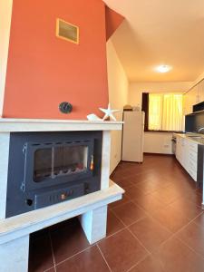 Sweet home see view pool escape