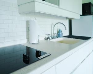 Sunset Lane Apartment Hotel