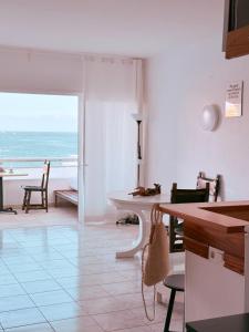 Dobby Ocean Apartments