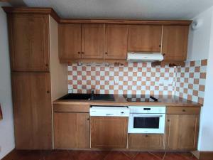 Appartements Residence Les Airelles - appartement plein sud, parking couvert - 50 m des pistes de ski! MAE-8394 : photos des chambres