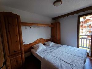 Appartements Residence Les Airelles - appartement plein sud, parking couvert - 50 m des pistes de ski! MAE-8394 : photos des chambres
