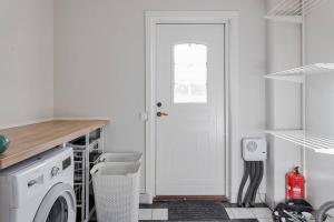 Villa Nor - Großes Haus am Wasser in Småland