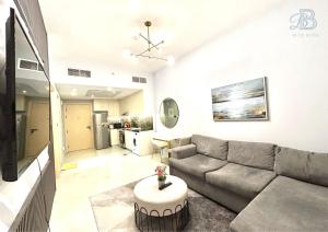 1 Bedroom Apartment in Al Jaddaf - High-Floor with Dubai Skyline View