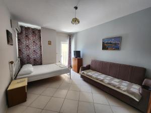 Caramel Sun Studios Apts