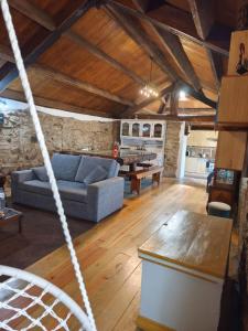 New Riyork Sweet Home