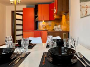Apartament Kochanowskiego Łódź, 42m2, Wanna, Balkon, Parking, WiFi, Wejście na kod, Manufaktura, Aquapark Fala, Piotrkowska, A1, A2