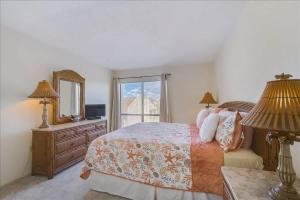 Bay Oaks E74 Siesta Key