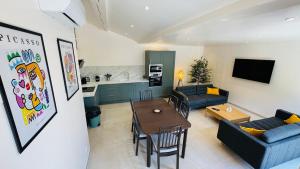 Maisons de vacances Villa 6 pers - grande terrasse & piscine privee : photos des chambres