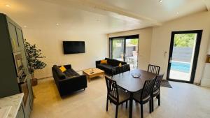 Maisons de vacances 2 maisons 2 piscines ideal groupes & familles : photos des chambres