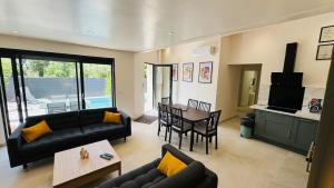 Maisons de vacances 2 maisons 2 piscines ideal groupes & familles : photos des chambres