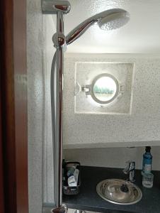 Deluxe romantic boat