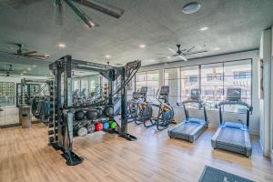 Trendy 1BD Walk to Westgate Pool Gym WD