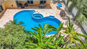 Palm Paradise Retreat Heated Pool East Delray - Ubytování bez kategorie ve městě Delray Beach