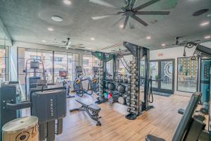 Fancy 1BD Walk to Westgate Pool Gym WD