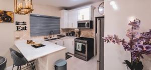 Luxury Escape at Serenity Palms Ja, Modern & Stylish