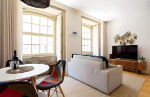 Oporto Blue Almada - Deluxe Citycenter Flat