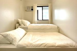 2BR The Redwoods Fairview w Free Parking