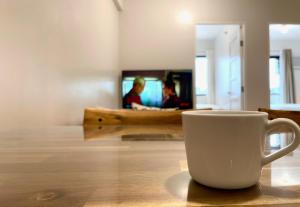 2BR The Redwoods Fairview w Free Parking