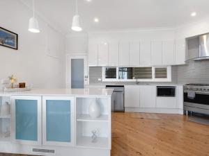 Oceanfront Beauty in Lilli Pilli