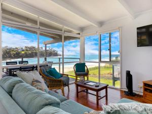 Strathnaver - Waterfront Beach House