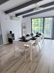 Riptide-close to beaches and pet friendly