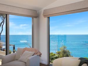 Garden Bay Coastal Retreat