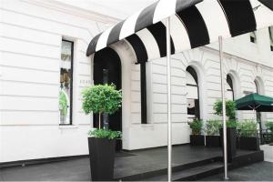 MOT Nicaragua 6000 - 2 Bd Live Hotel Gym Pool Parking