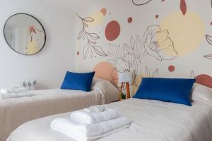 Plaza Armenia - Luxury 3 Bd 4 Ba BBQ & Pool