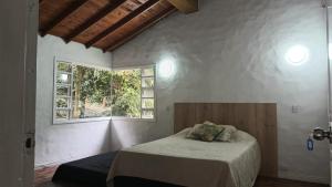 El Poblado Casa completa 4 habitaciones para grupos de 4 a 9 personas A mayor grupo menor costo por persona