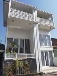 Villa keluarga Pandansari Dua