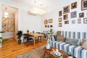 Stay Central at São Julião 23