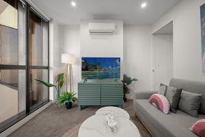 Cosy CBD Park Views Retreat