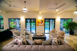 Tillomina Assagao Large Pool & Garden