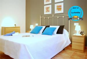 Two-Bedroom Apartment with Terrace room in Apartamentos BeSlow La Antilla