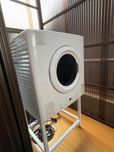 HIKONE-Step 彦根ステップ 彦根駅徒歩4分 軽自動車用無料駐車場 彦根城徒歩15分 15名まで 戸建貸切