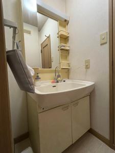 HIKONE-Step 彦根ステップ 彦根駅徒歩4分 軽自動車用無料駐車場 彦根城徒歩15分 15名まで 戸建貸切