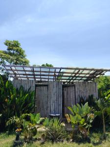 Tribu Kihud "Experience Simple Living"