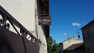 B&B / Chambres d'hotes CHAMBRES D'HOTES L'Oreliane en Provence Adults Only : photos des chambres