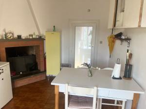 Casa Con Vista Panoramica a Cerreto di Cagli - Animali Ammessi