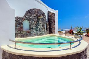 Dream Island Hotel Santorini Greece