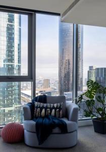 Central Stylish 2BR Apt in Southbank