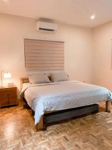 T-Villa Escapes by the beach