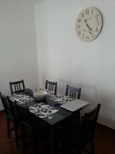 Spacious Central 2 Bedroom Apartment