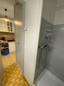 Très beau studio cabine
