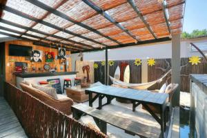 Modern Loft with Free Parking & Wi-Fi close to Sandton & CBD